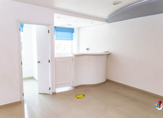 Oficinas y Consultorios en Centro Civico Satélite