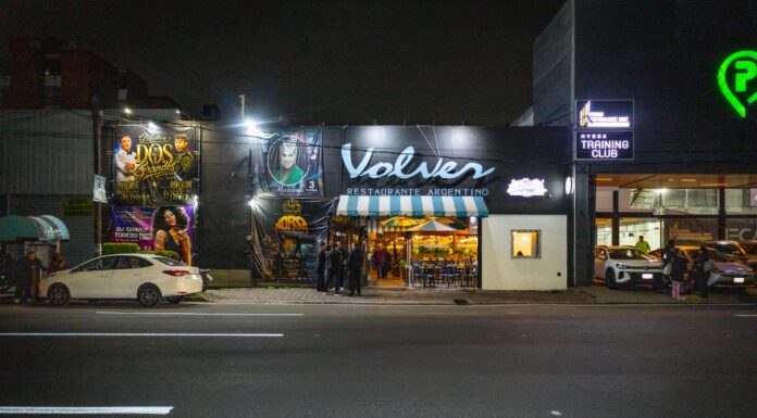 Volver: parrilla argentina, música en vivo y noches llenas de sabor en Gustavo Baz